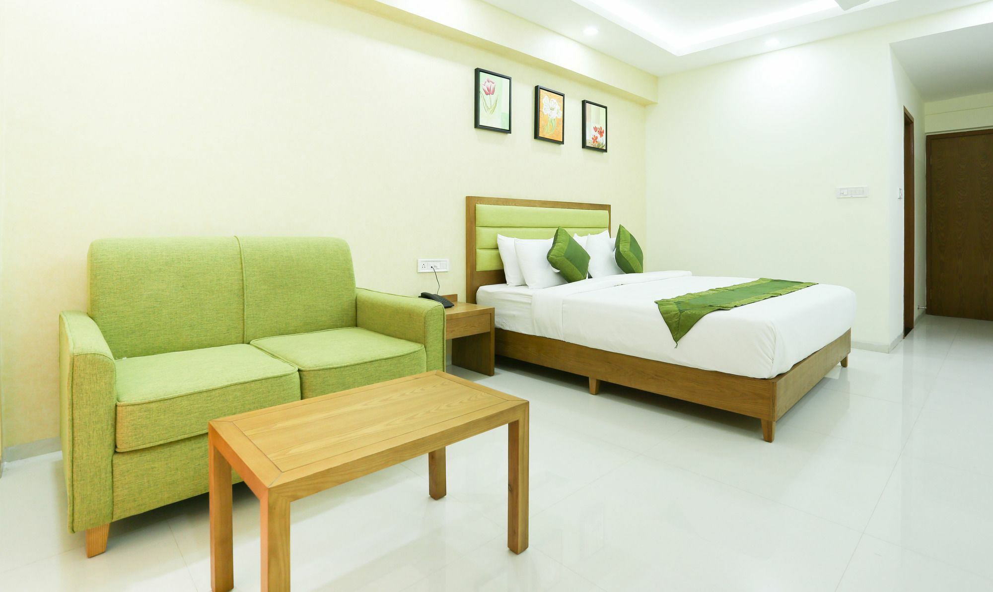 Treebo The Galaxy Chandapura Kammasandra Exterior photo