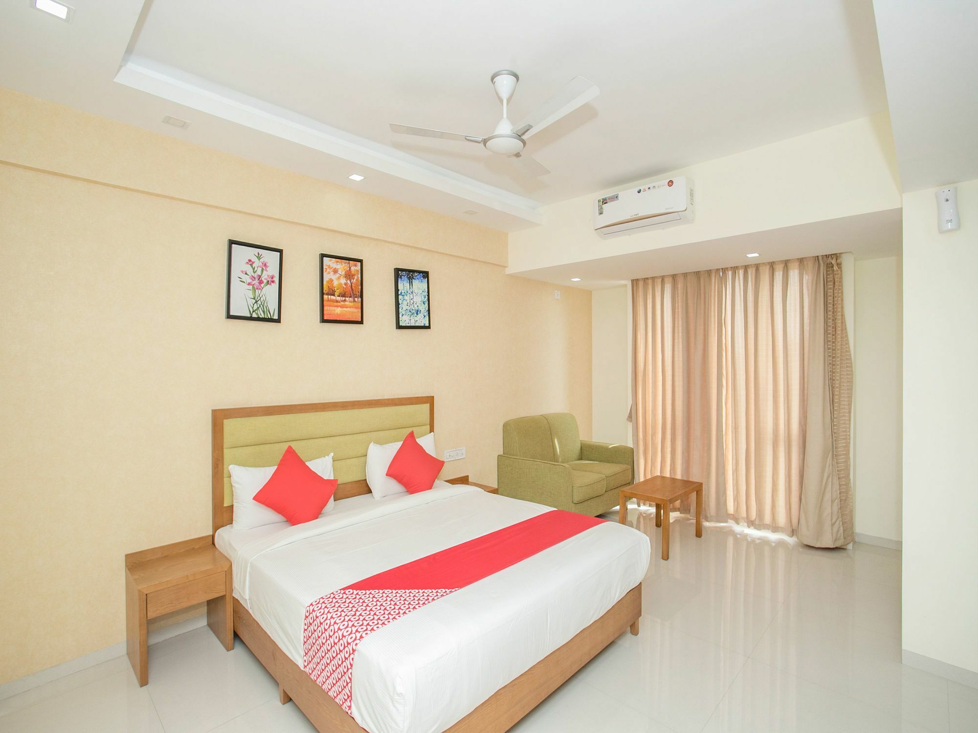 Treebo The Galaxy Chandapura Kammasandra Exterior photo