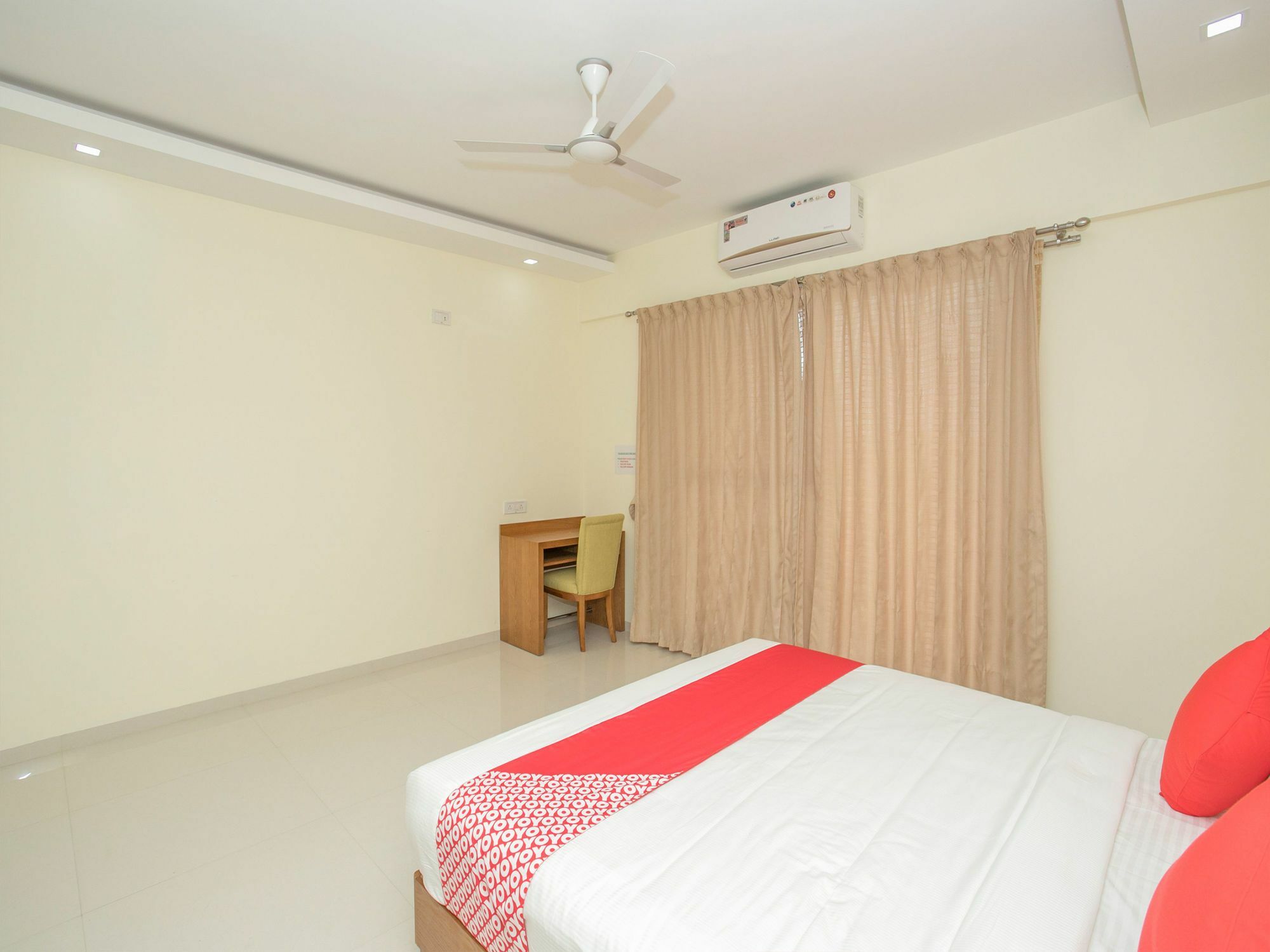 Treebo The Galaxy Chandapura Kammasandra Exterior photo