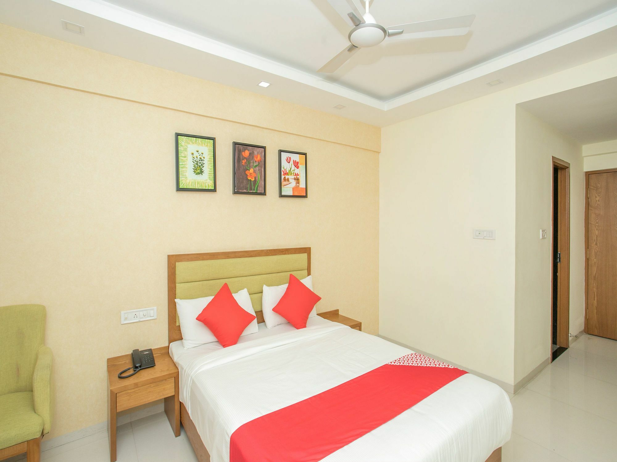 Treebo The Galaxy Chandapura Kammasandra Exterior photo