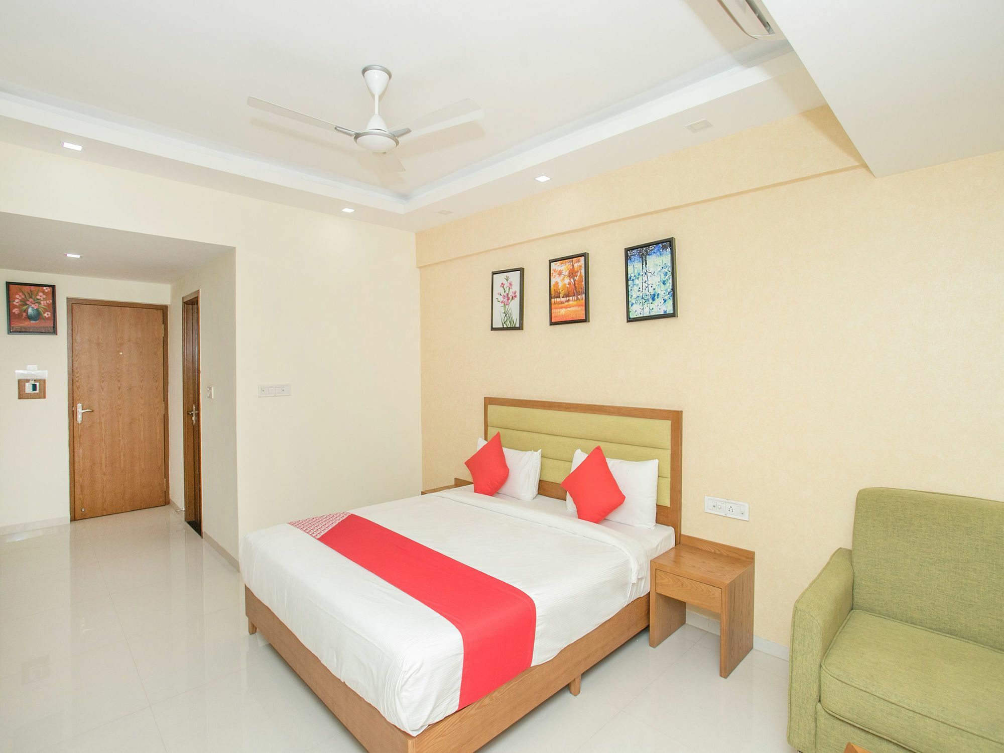 Treebo The Galaxy Chandapura Kammasandra Exterior photo